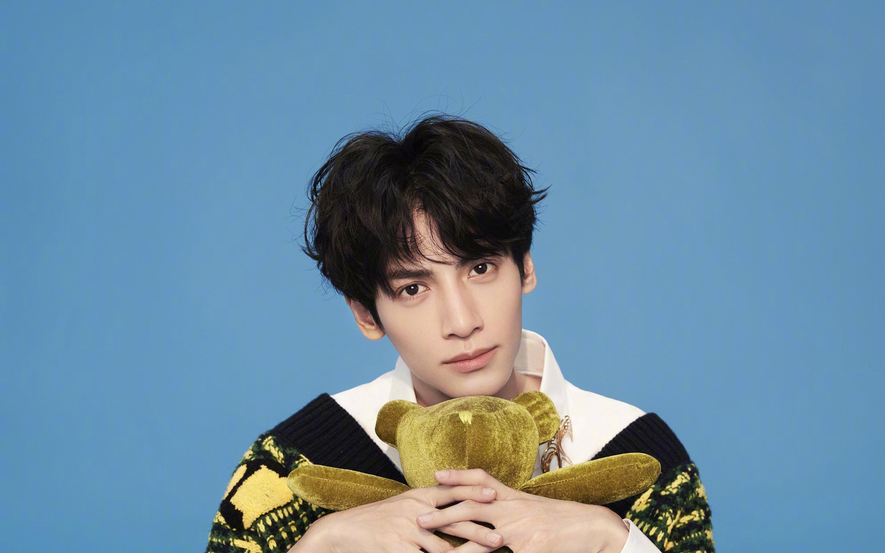 Kaiyun APP-瓦伦西亚球员吉鲁期待在下场比赛中有出色表现，瓦伦西亚足球